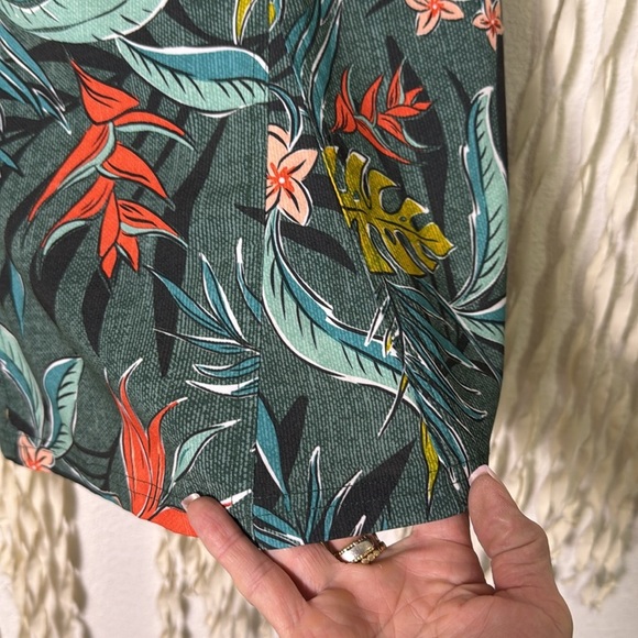 RipSkirt Hawaii Colorful Leaf and Hawaiian Floral Print Wrap Ski Size Small - Picture 5 of 11